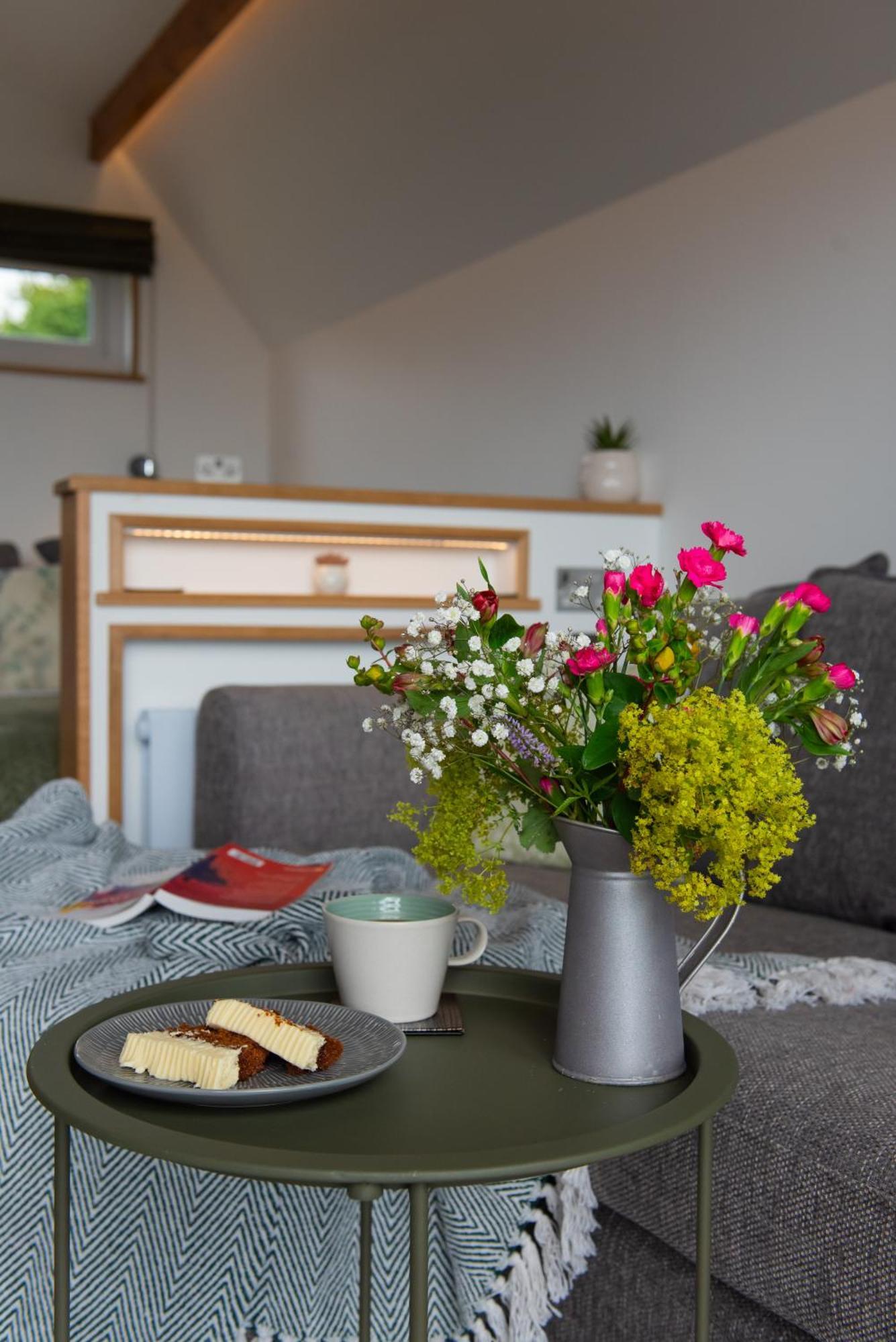 Bonnie Barns - Adults Only Luxury Lodges With Hot Tubs Luss Dış mekan fotoğraf