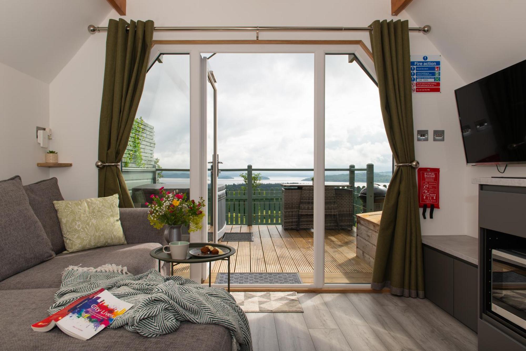 Bonnie Barns - Adults Only Luxury Lodges With Hot Tubs Luss Dış mekan fotoğraf