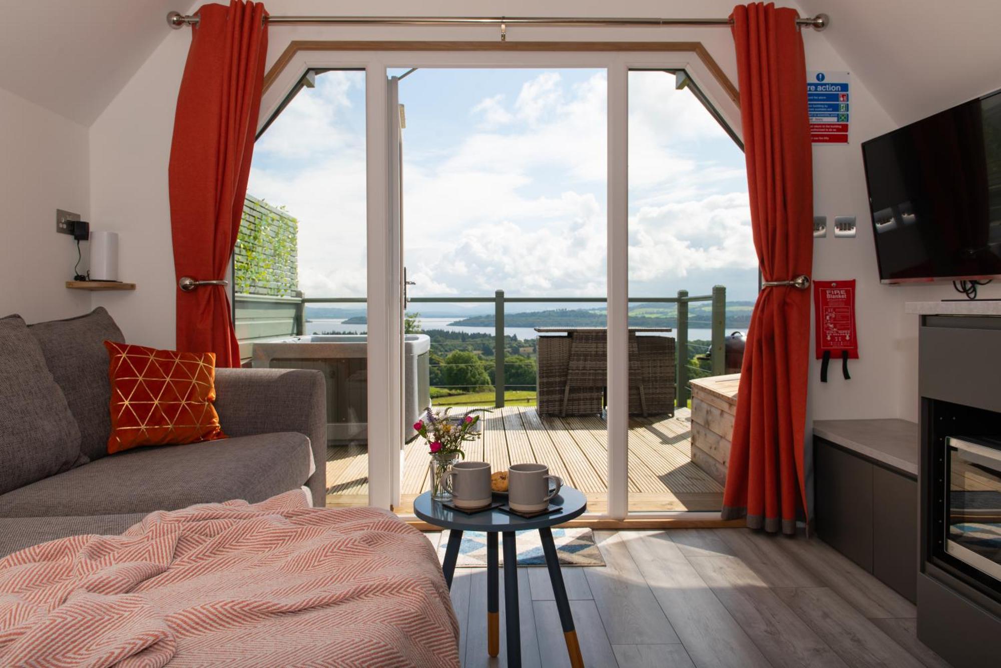 Bonnie Barns - Adults Only Luxury Lodges With Hot Tubs Luss Dış mekan fotoğraf